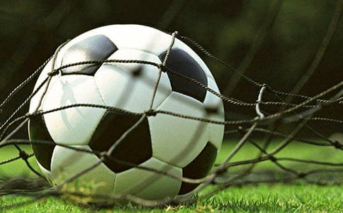 关于足球比赛的英语作文-A Football Match